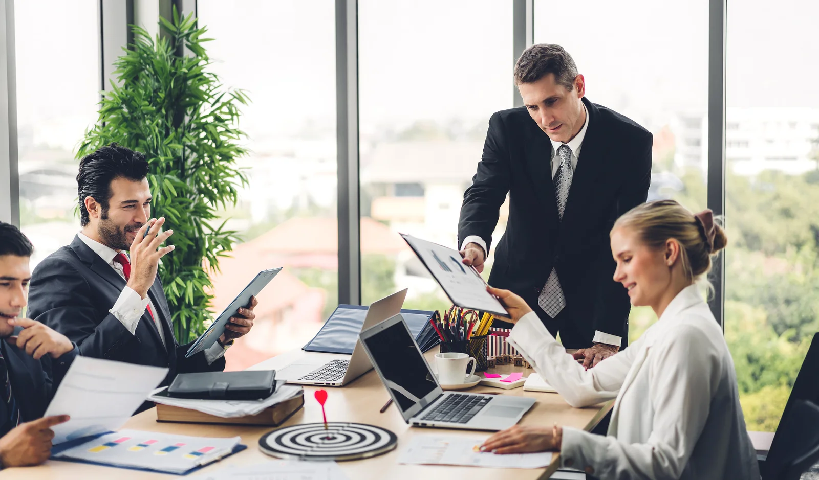 Employee Feedback Consultants Abu Dhabi